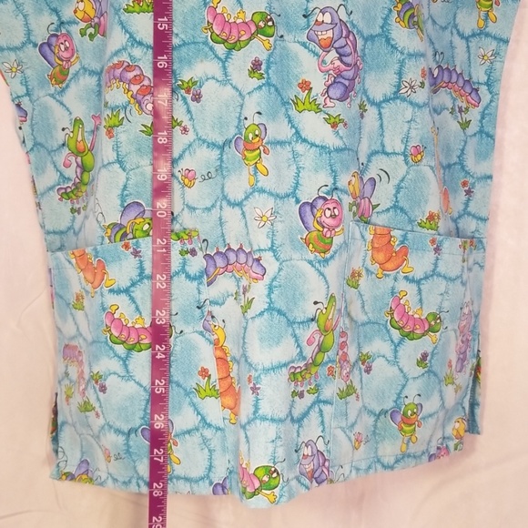 Simply basic scrub top - Picture 2 of 7